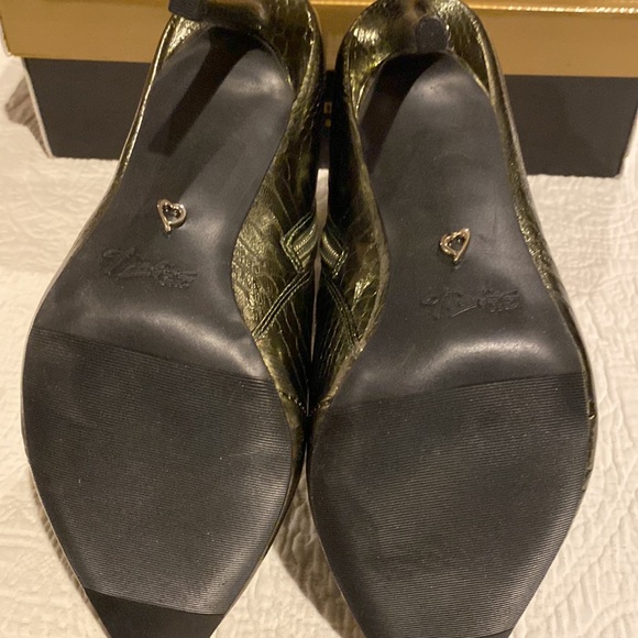 Boots - Picture 5 of 5